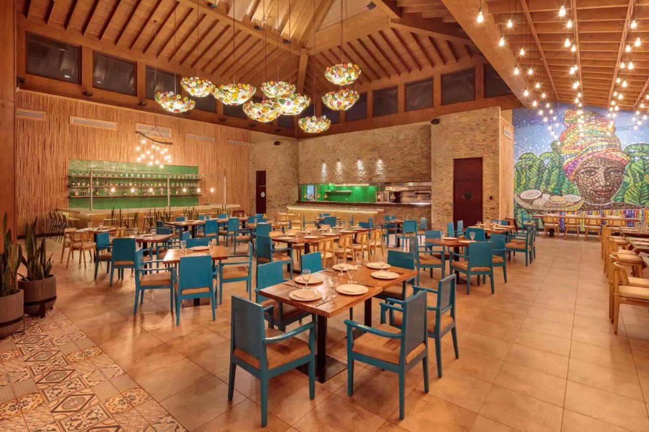 Indura Beach & Golf Resort Curio Collection By Hilton Tela Dış mekan fotoğraf