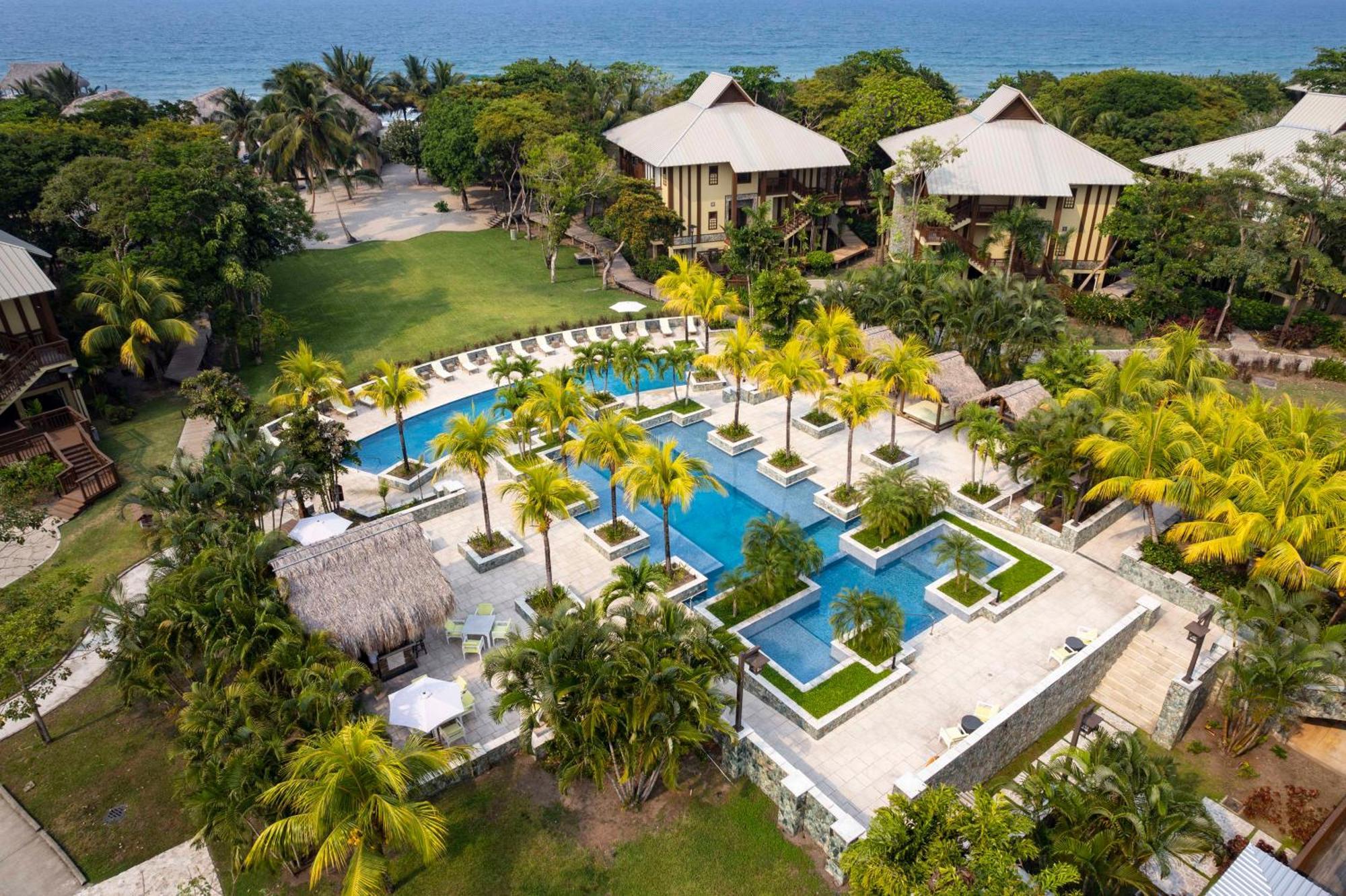 Indura Beach & Golf Resort Curio Collection By Hilton Tela Dış mekan fotoğraf